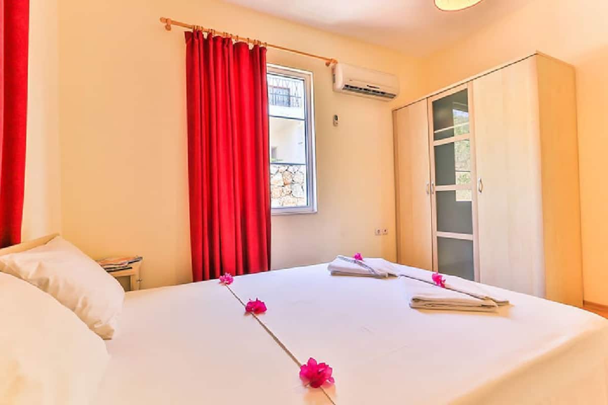 2 bedrooms, desk, free WiFi