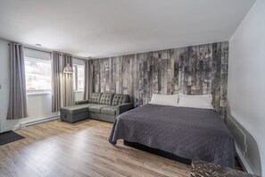 Suite 214 | Blackout drapes, free WiFi, bed sheets - Le 2020 (La Malbaie)
