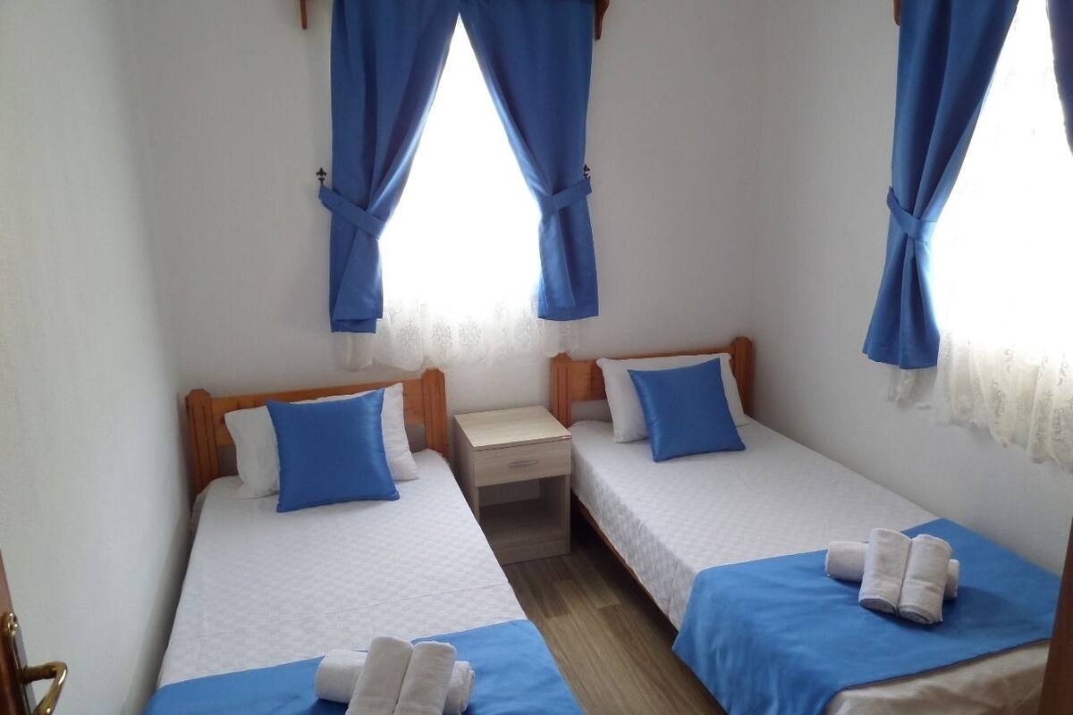 Apartment, Balkon | 2 Schlafzimmer, Schreibtisch, Bügeleisen/Bügelbrett, kostenloses WLAN