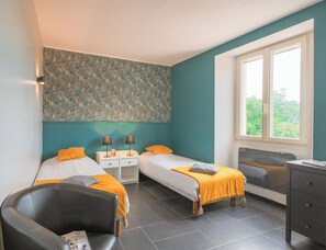 Comfort Twin Room, Non Smoking, Hill View | Free WiFi, bed sheets - Domaine de Prefaissal  (Mezel)