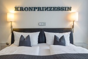 Doppelzimmer | Schreibtisch, Verdunkelungsvorhänge, schallisolierte Zimmer