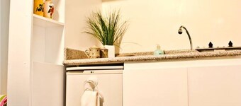 2F6 Wharton Bldg North Cambridge Condo