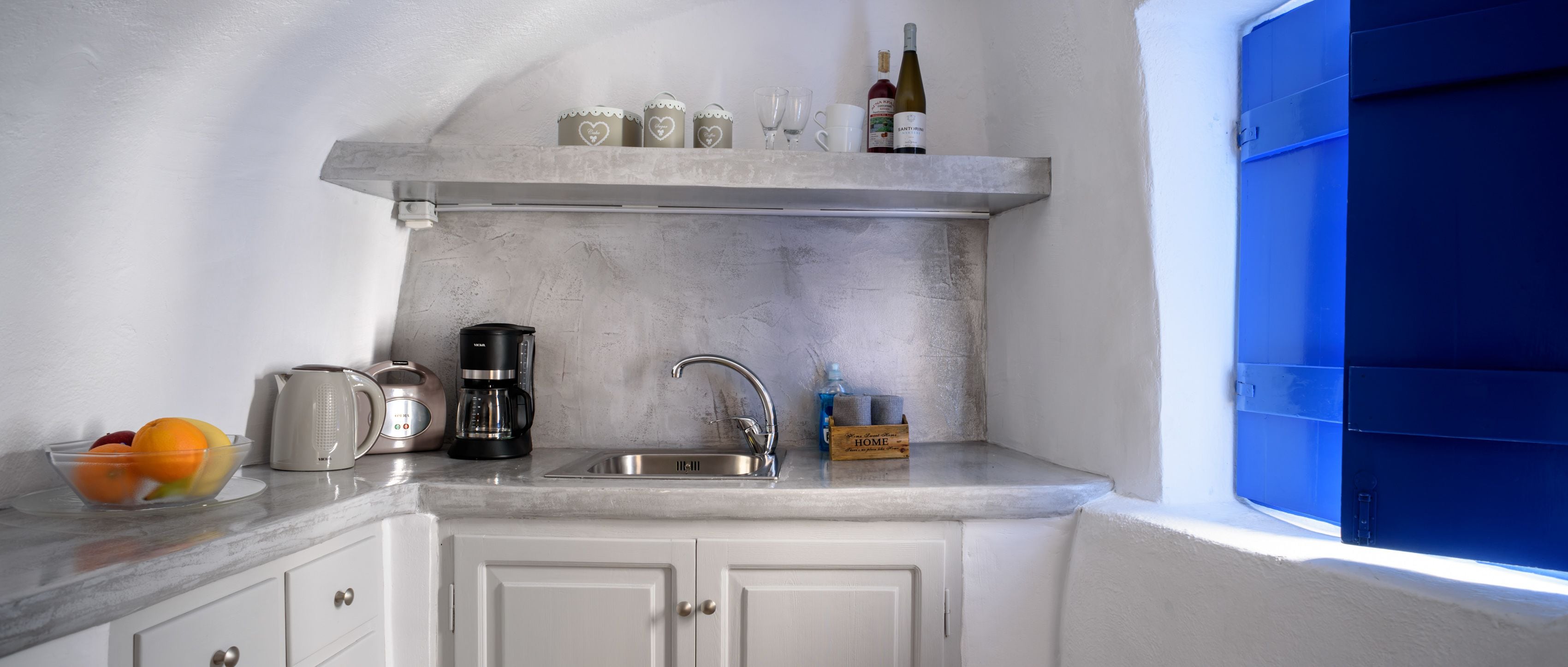 Photo - Ianthe Apartments & Villa