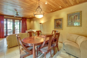 Comfort Apartment, 2 Bedrooms, Non Smoking | Living room