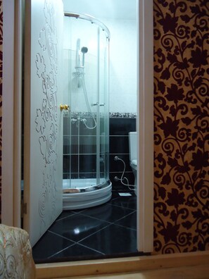 Bathroom shower - Yildizlar Otel (Adalar)