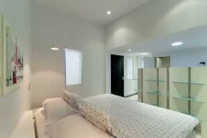 Comfort Apartment, 1 King Bed, Non Smoking | Children's theme room - Beachwalk Langosta B (Tamarindo)