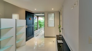 Unclassified image, 2 of 29, button - Beachwalk Langosta B (Tamarindo)