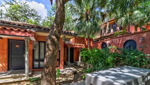 Unclassified image, 4 of 29, button - Beachwalk Langosta B (Tamarindo)