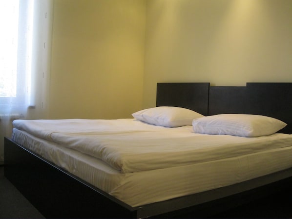 1 غرفة نوم ومكواة/لوح كي وأسرّة قابلة للطي وواي فاي مجانًا