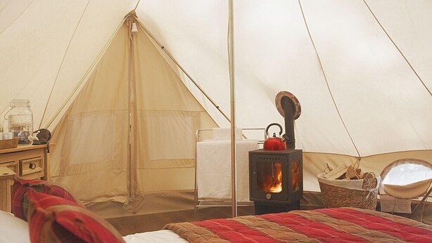 Premium bedding, memory-foam beds, in-room safe, free rollaway beds - Glampotel Paxton House (Berwick-upon-Tweed)