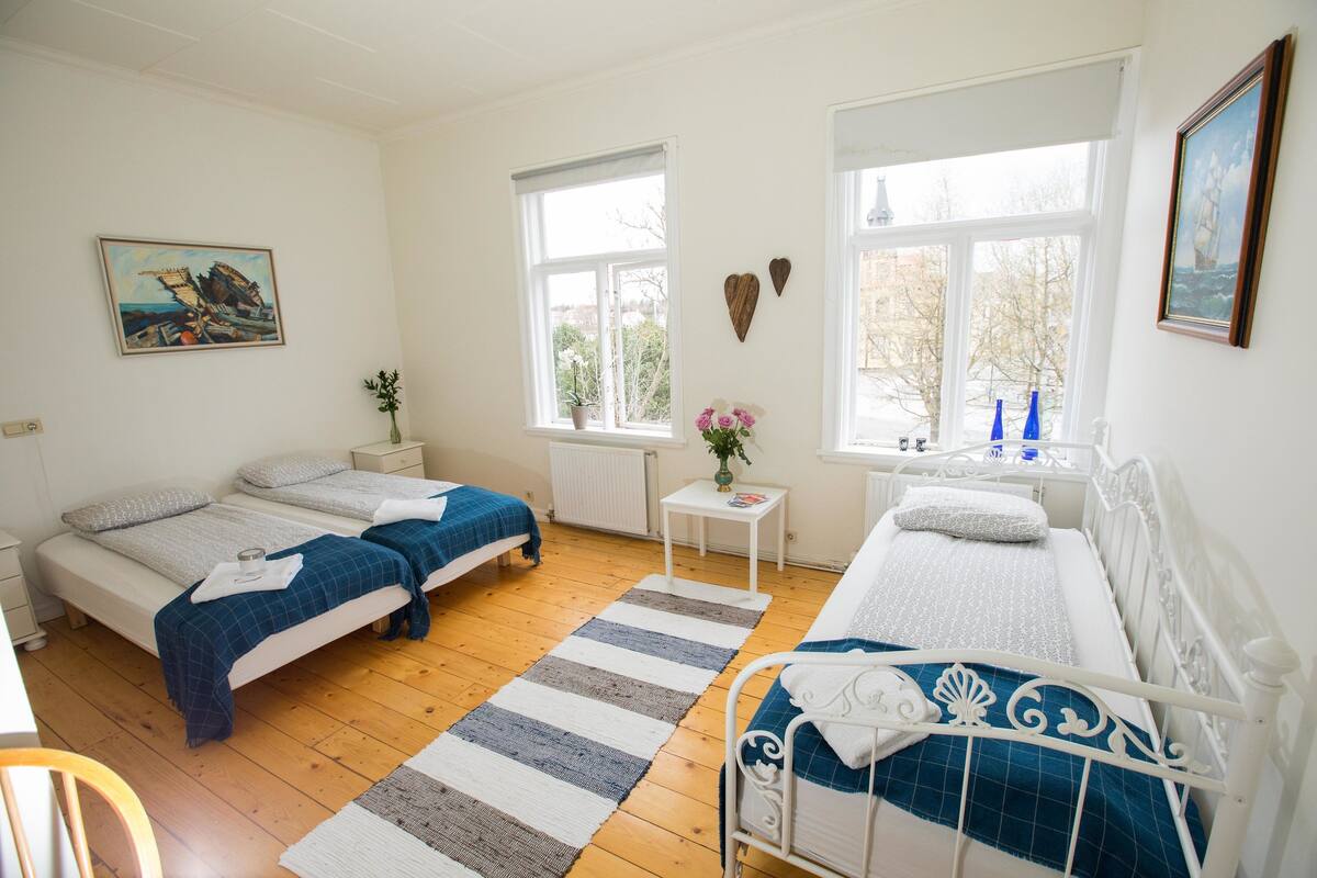 Blackout curtains, free WiFi, individually decorated, bed sheets