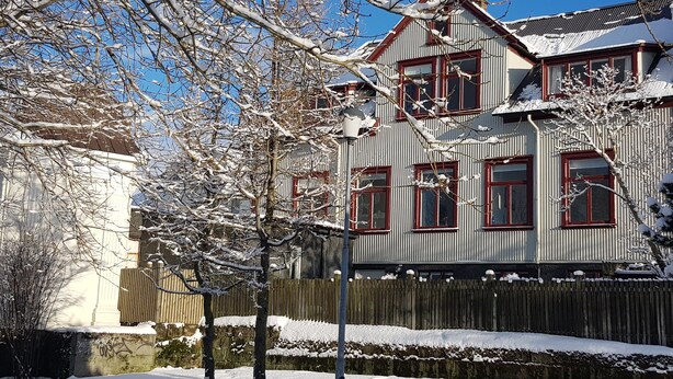 Front of property - Central Guesthouse Reykjavik (Reykjavik)