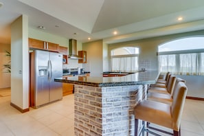 Exclusive Apartment, 3 Bedrooms, Non Smoking | Private kitchen | Full-size fridge, microwave, oven, stovetop