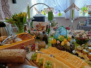 Free daily buffet breakfast - Pensjonat Zielone Wzgórze (Stronie Slaskie)