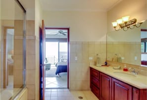 Appartement Deluxe, 2 chambres, non-fumeur | Salle de bain