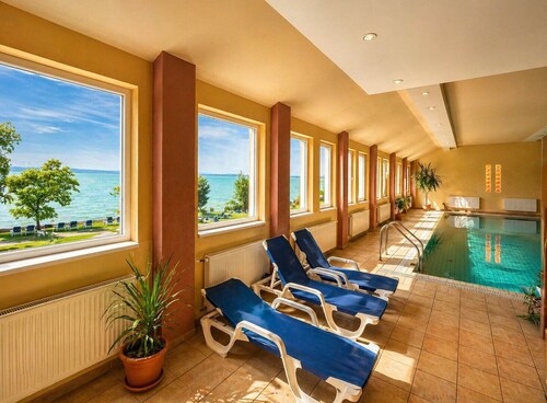 Világos Hotel Balatonvilágos