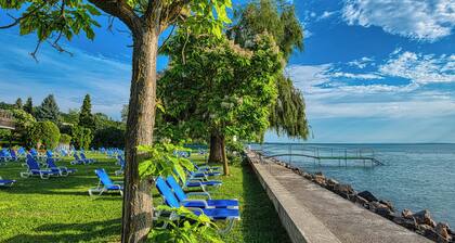 Világos Hotel Balatonvilágos