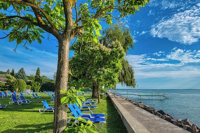 Világos Hotel Balatonvilágos