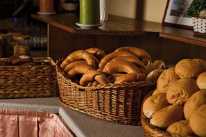 Free daily buffet breakfast - Világos Hotel Balatonvilágos (Balatonvilagos)