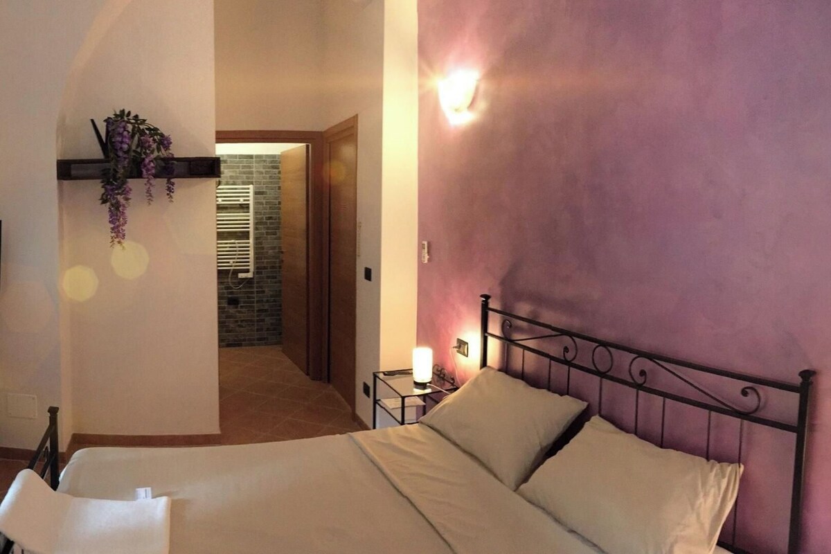 Egyptian cotton sheets, premium bedding, down comforters