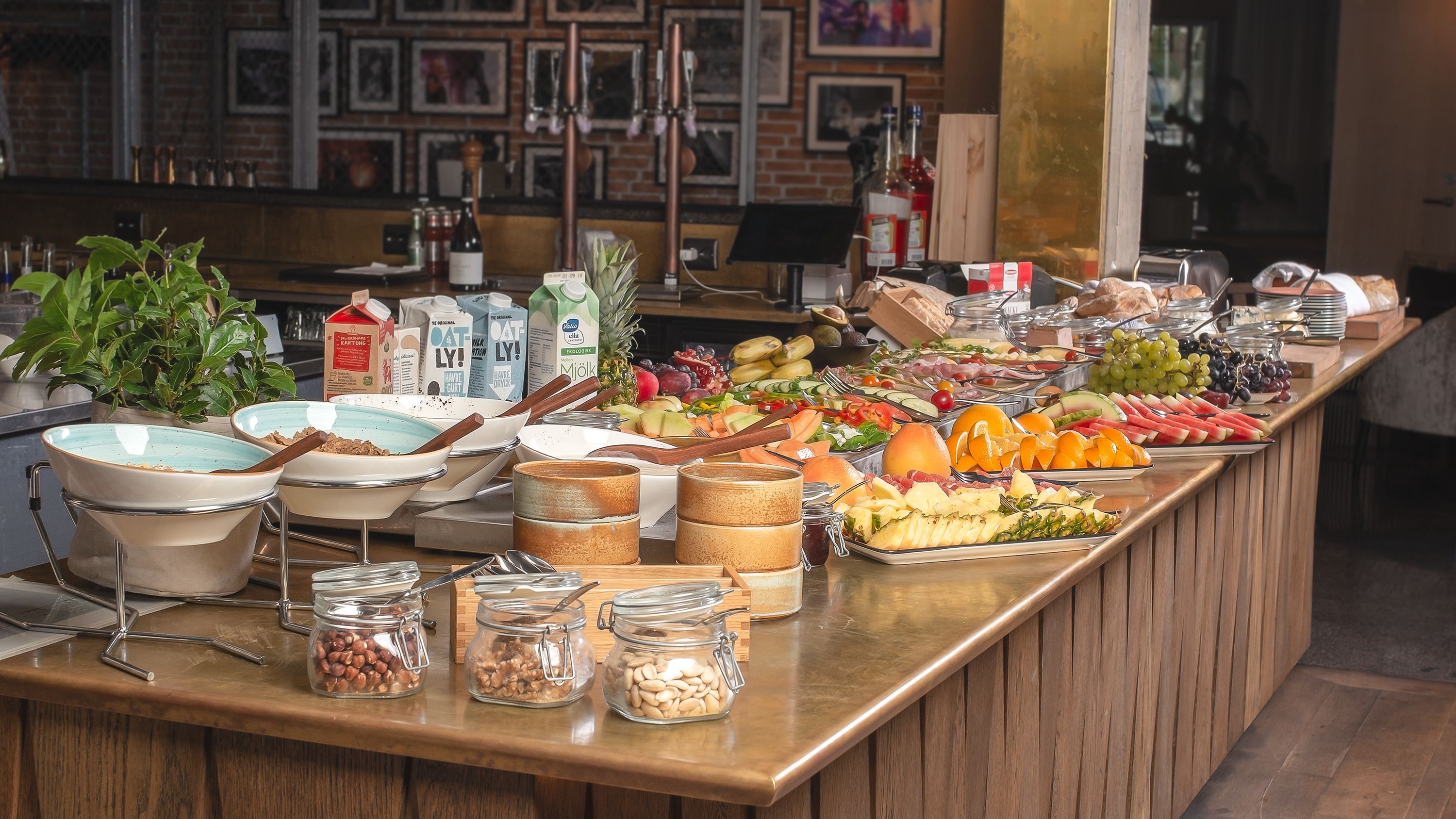 Tägliches inbegriffenes einheimisches Frühstück