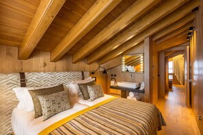 Minibar, värdeförvaringsskåp på rummet och väckarklockor