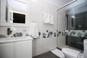Free toiletries, hair dryer, slippers, bidet