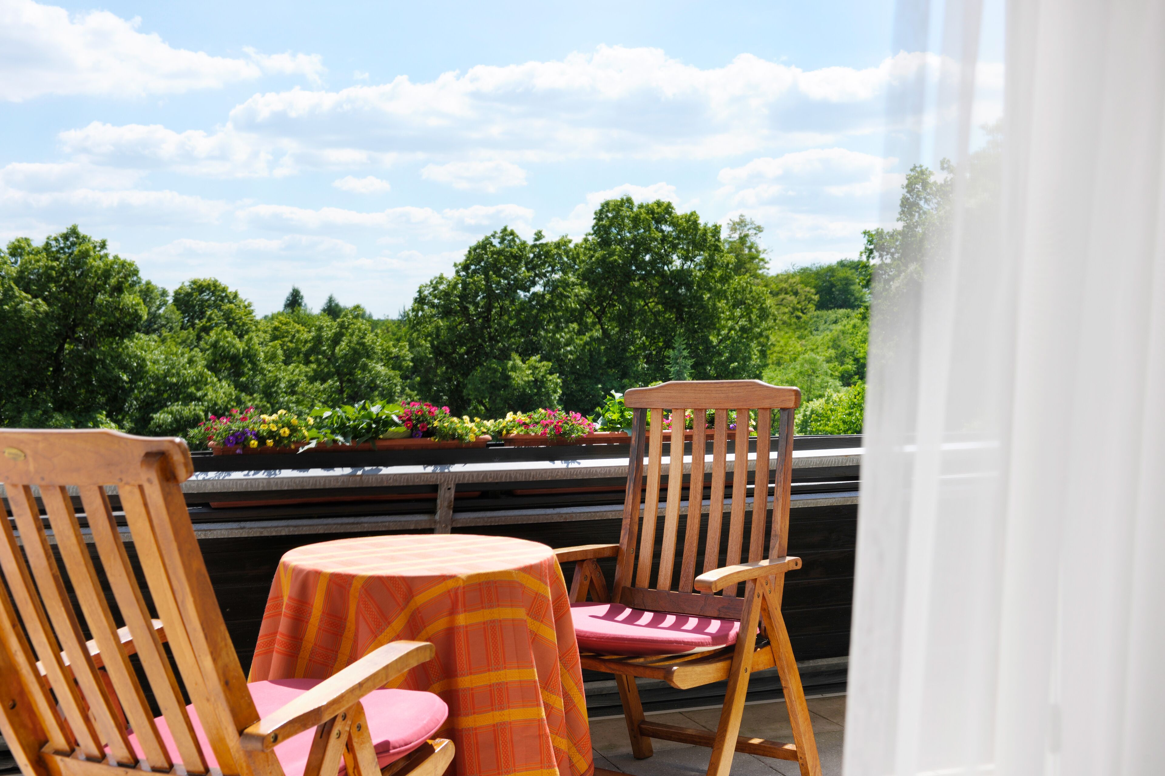 twin room, balcony | premium bedding, in-room safe, desk, soundproofing