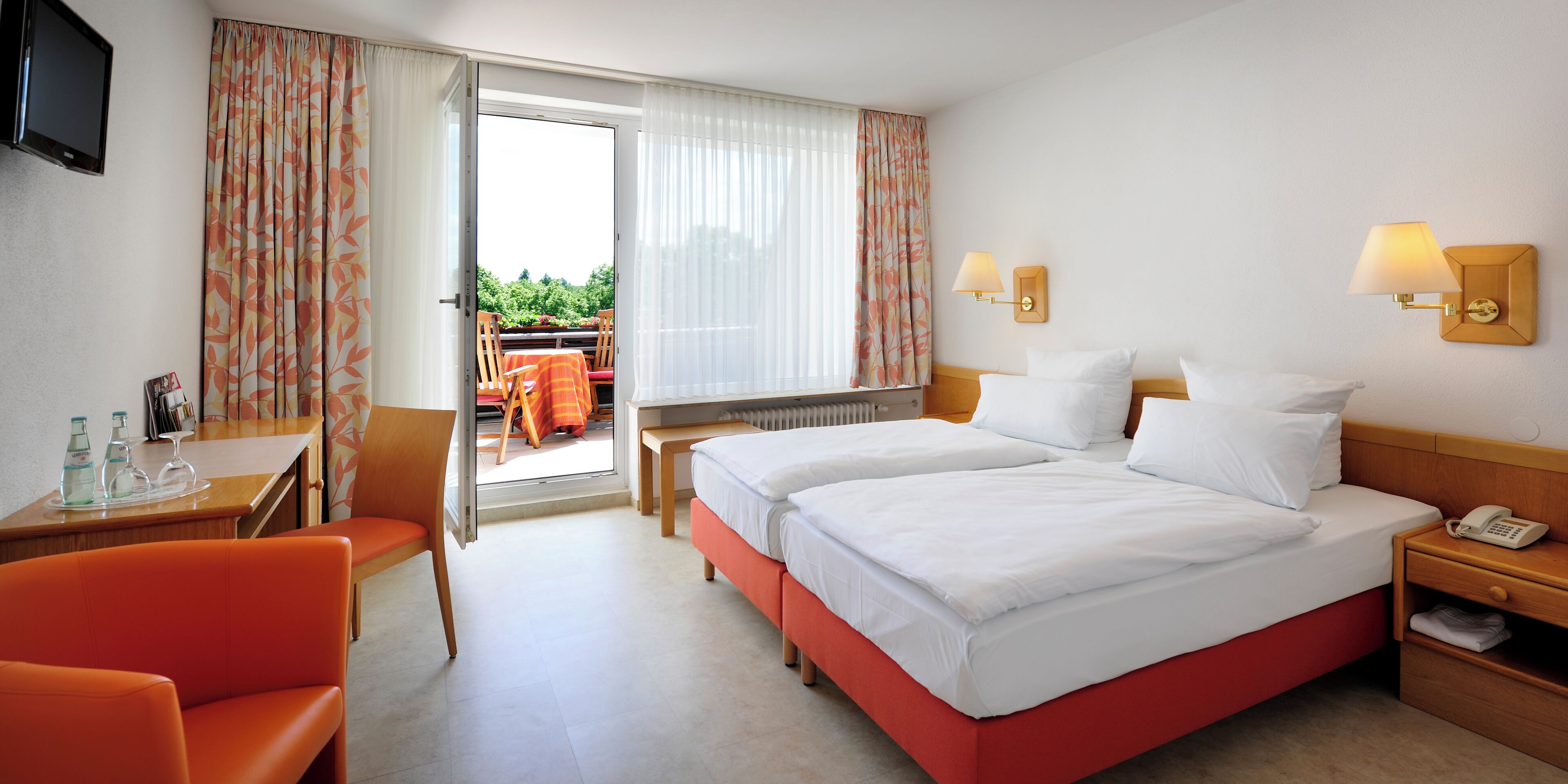 Premium bedding, in-room safe, desk, soundproofing