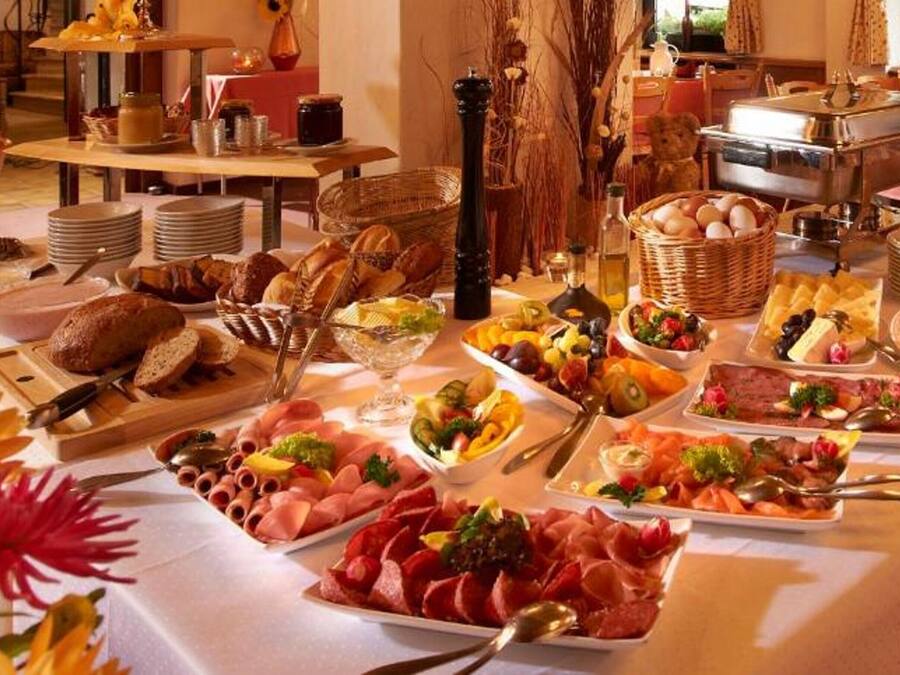 Daily buffet breakfast (EUR 10 per person)