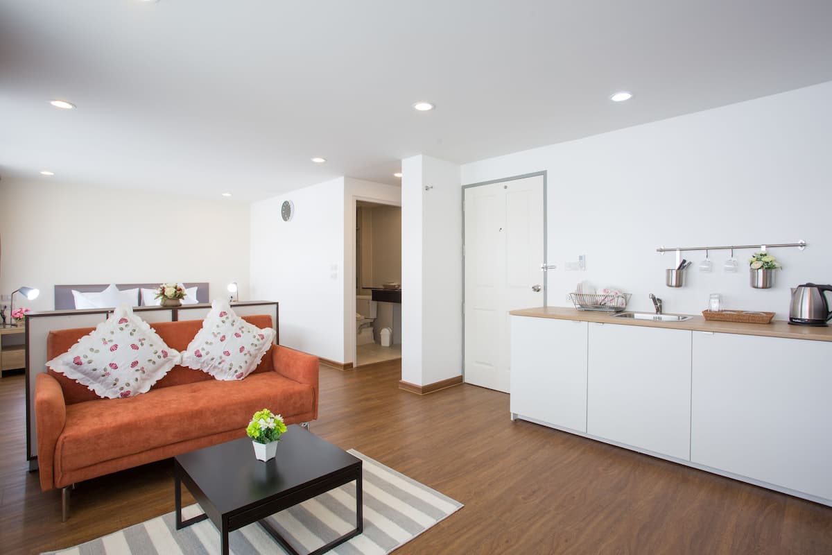 City Studio, 1 Double Bed, City View | Blackout drapes, free WiFi, bed sheets, wheelchair access