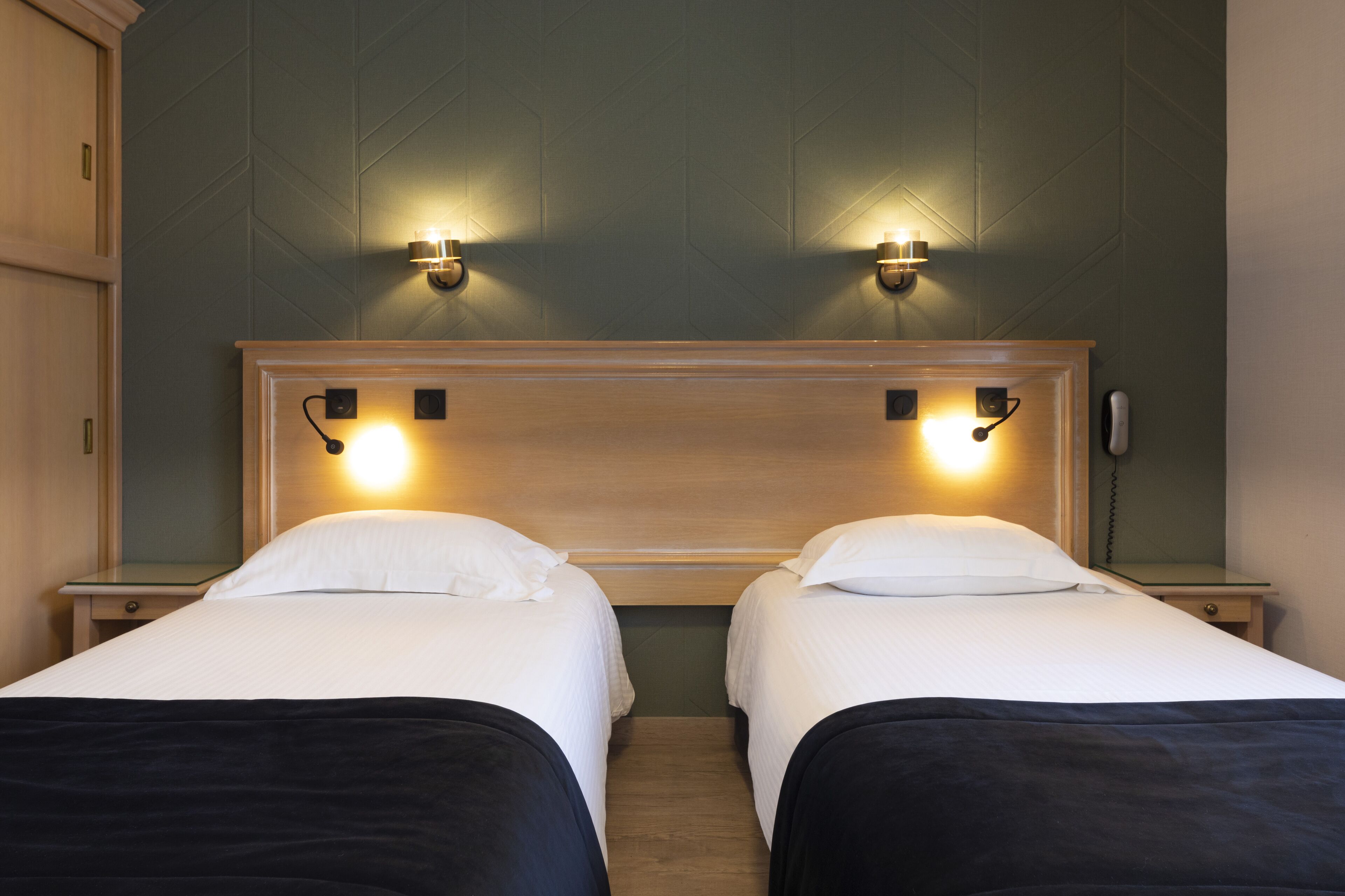 superior twin room | 1 bedroom, in-room safe, blackout curtains, soundproofing