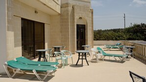 Exterior - White Star (Naxxar)