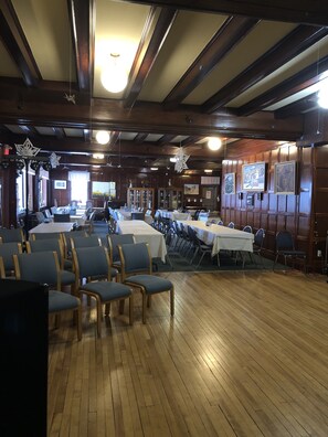 Restaurant - Red Rock Inn (Red Rock)