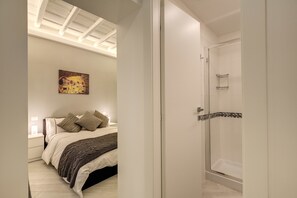 Standard Double Room | Soundproofing, free WiFi