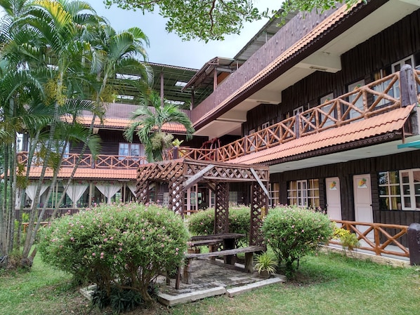 Quarto duplo standard | 1 quarto, Wi-Fi de cortesia