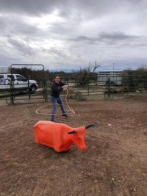 Children's play area - outdoor - Double R Guest Ranch (Elgin)