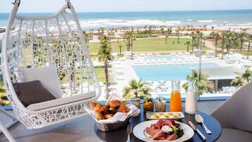 Premium bedding, minibar, in-room safe, desk