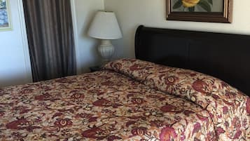 Standard Cabin, 1 Bedroom, Non Smoking | Premium bedding, blackout drapes, iron/ironing board, free WiFi