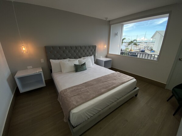 Deluxe Single Room, Balcony, Ocean View | Pillowtop beds, blackout drapes, iron/ironing board, free WiFi