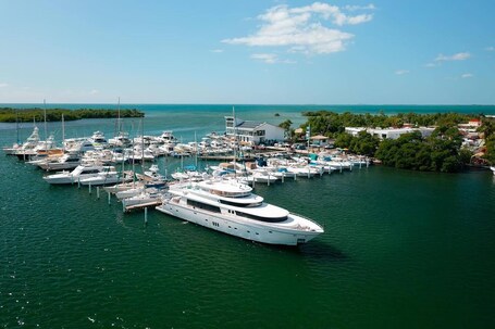 Marina de Salinas - Image 26