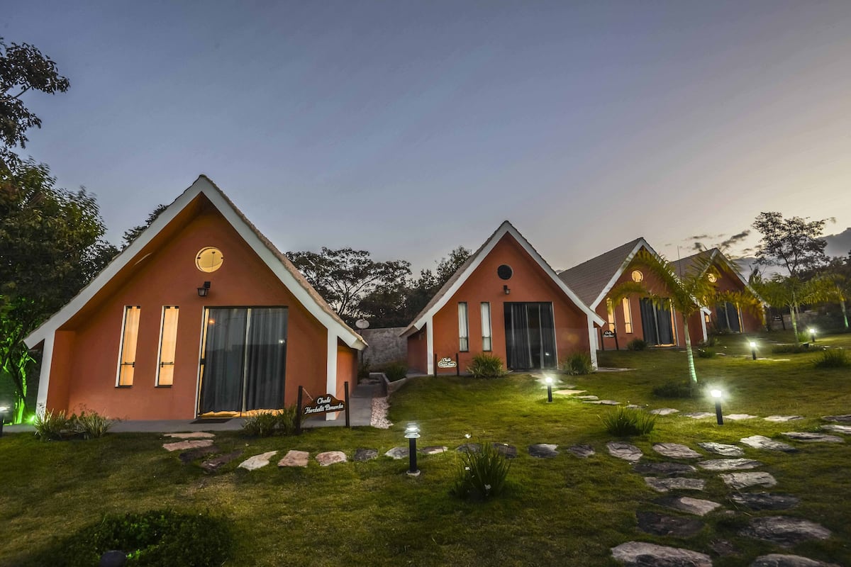 Standaard chalet, 1 slaapkamer | 1 slaapkamer, geluiddichte muren, gratis wifi, beddengoed