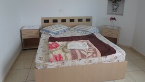 Apartment, 2 Bedrooms | 2 bedrooms, blackout curtains, free WiFi, bed sheets - Résidence Bloc C (Hammamet)