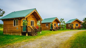 1 多间卧室、特色装修、特色家居、办公桌