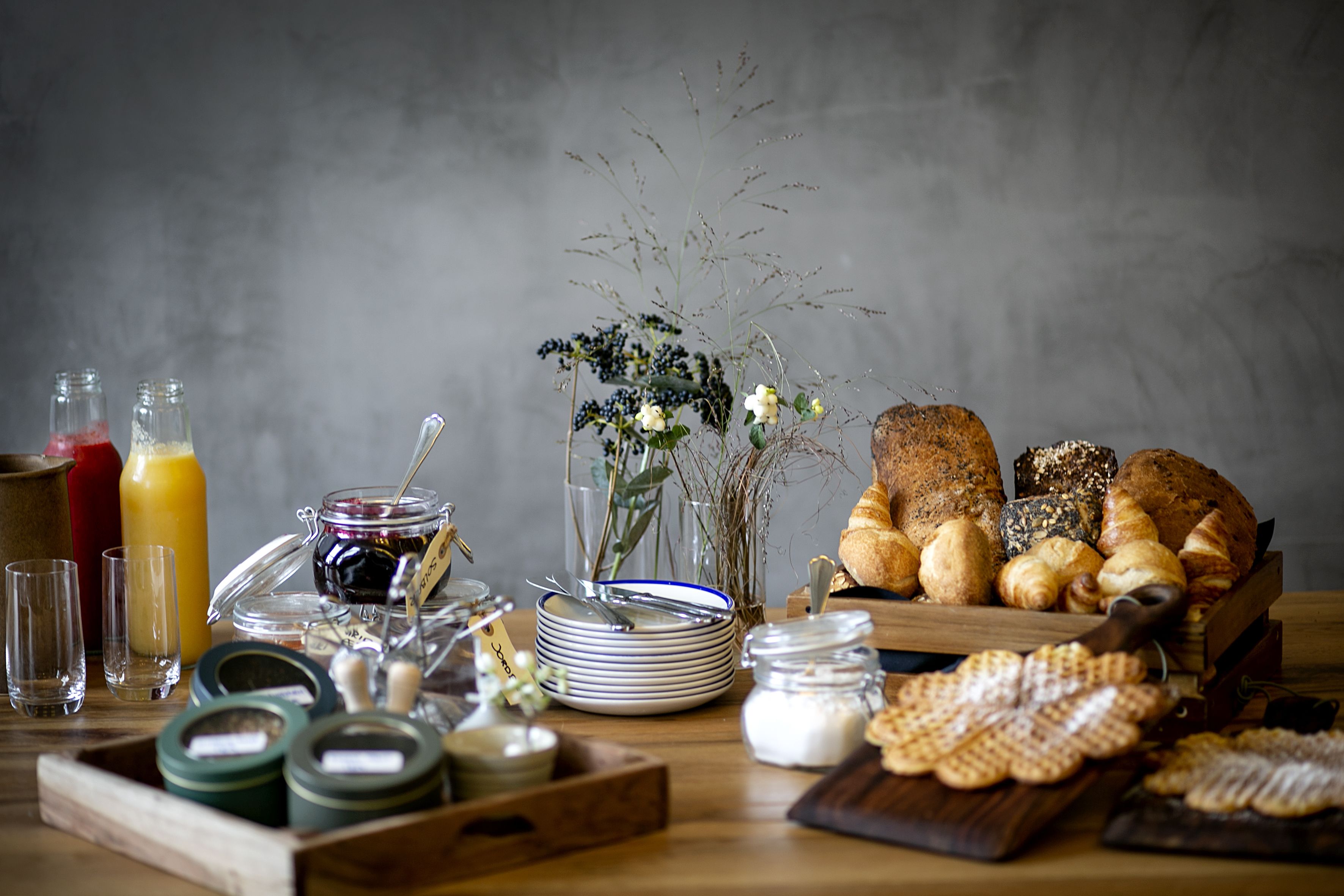 Tägliches Frühstücksbuffet (100 DKK pro Person)