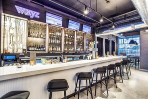 酒吧（店内）
