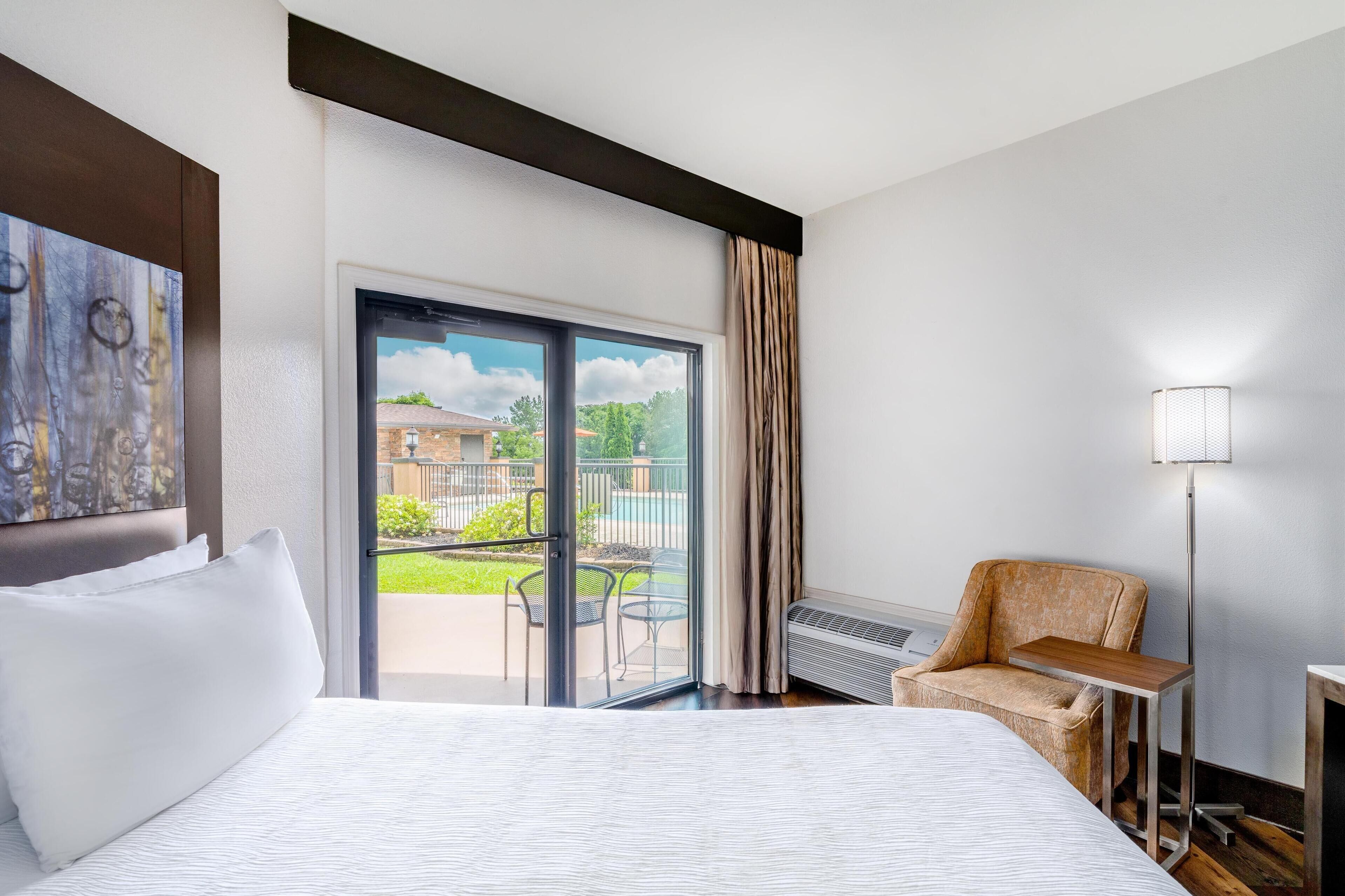 standard room, 2 queen beds, balcony | pillow-top beds, in-room safe, individually decorated, desk