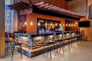 Cocktail bar