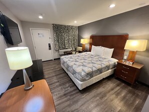 Työpöytä, kannettavalle tietokoneelle sopiva työtila