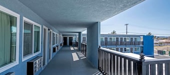Motel 6 Ridgecrest, CA - China Lake